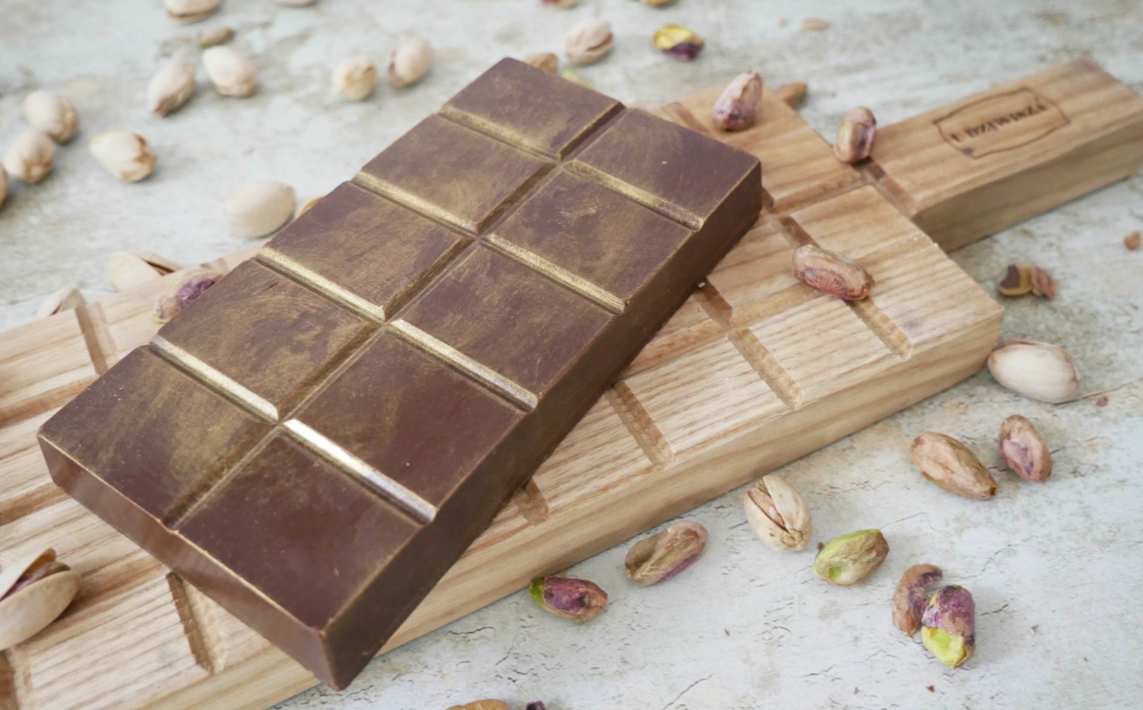 Złoto Dubaju czekolada nadziewana pistacjowa mleczna